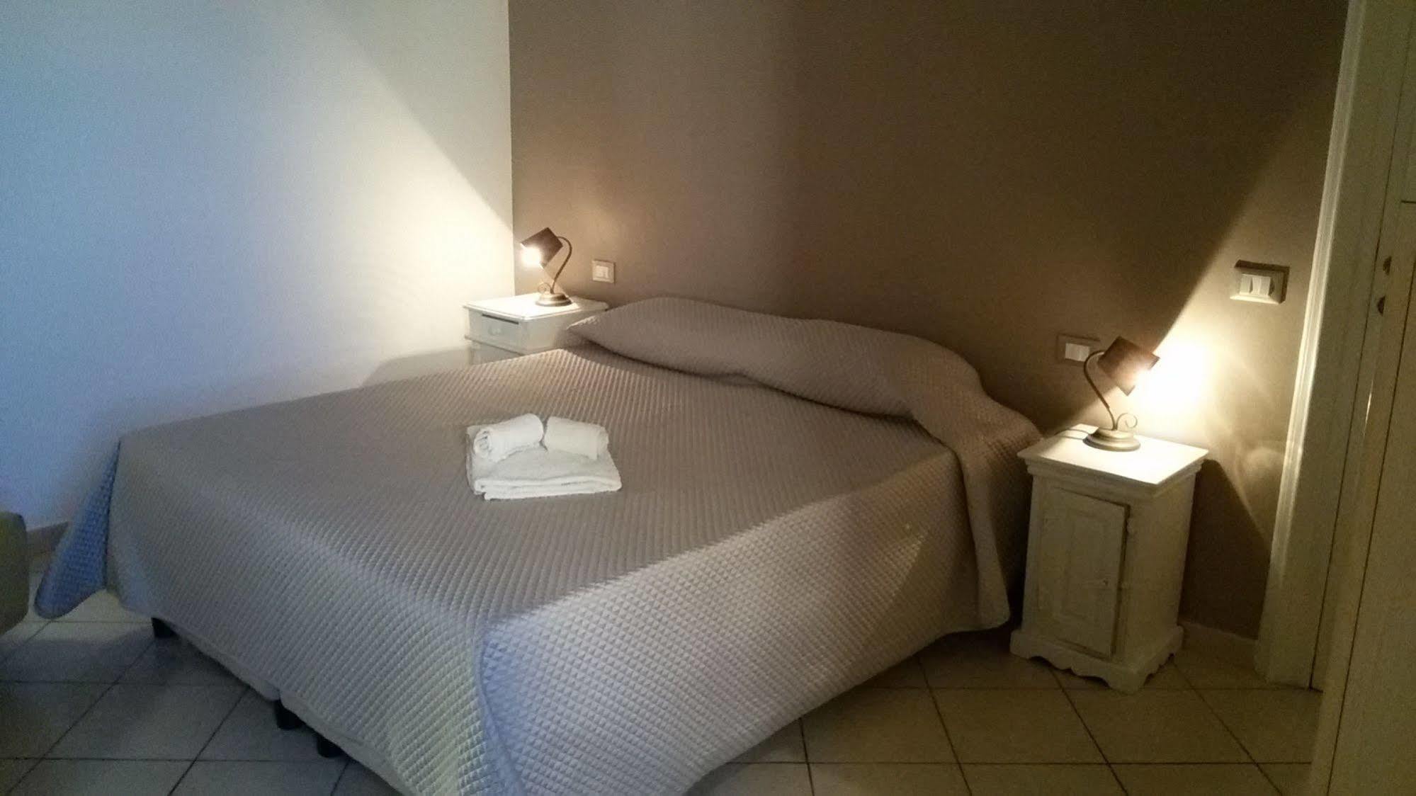 Almaran B&B Trapani Port & City Exterior foto